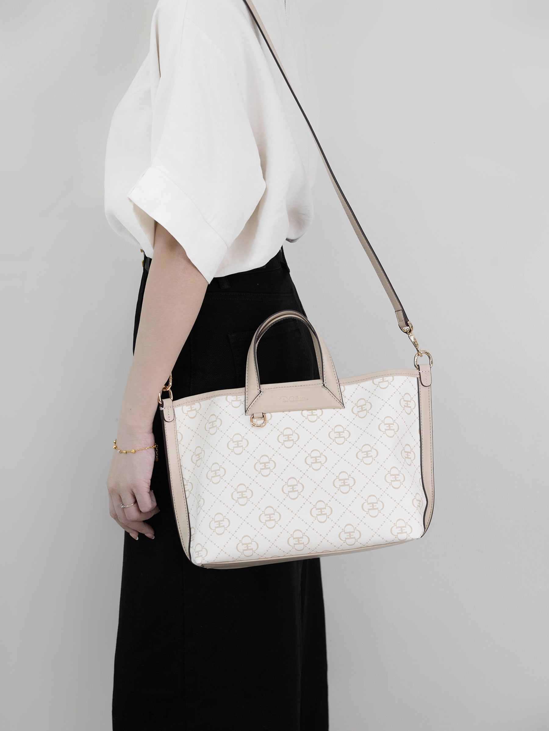 Cordelia Fleurie Crossbody Bag