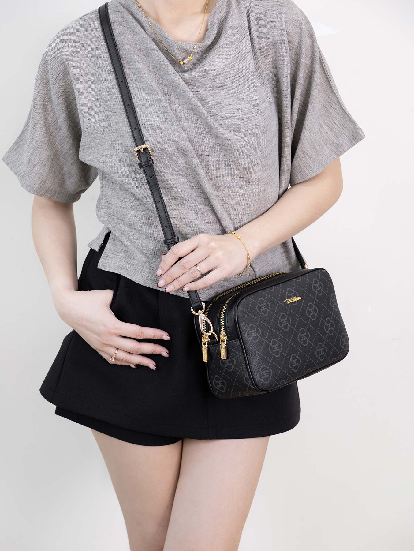 Rowena Fleurie Camera Bag