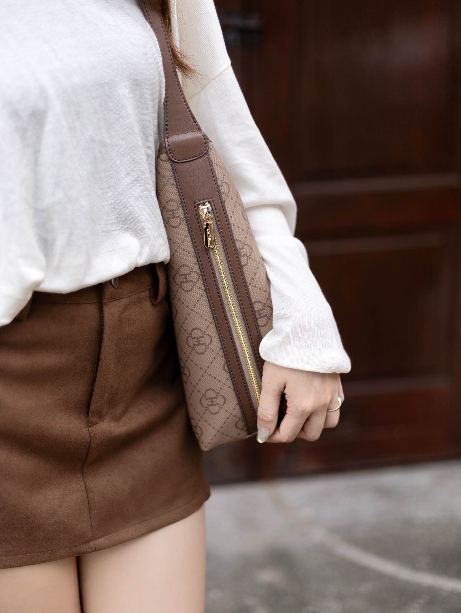 Zephyr Fleurie Hobo Bag