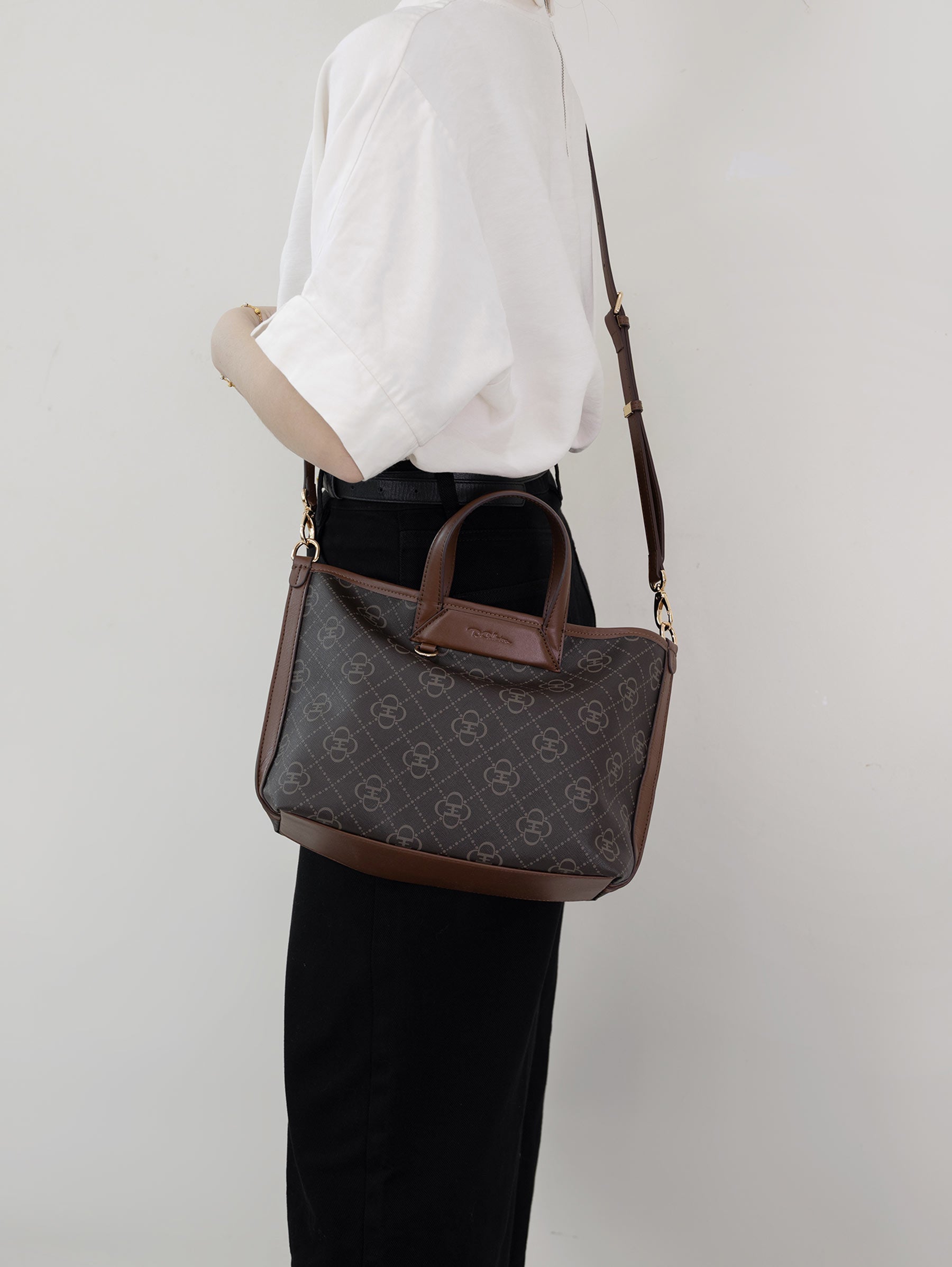 Cordelia Fleurie Crossbody Bag