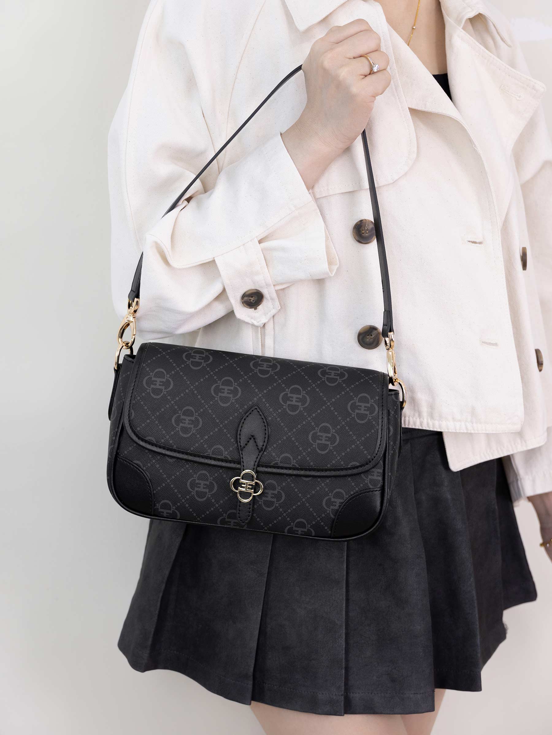 Auryn Fleurie Baguette Bag