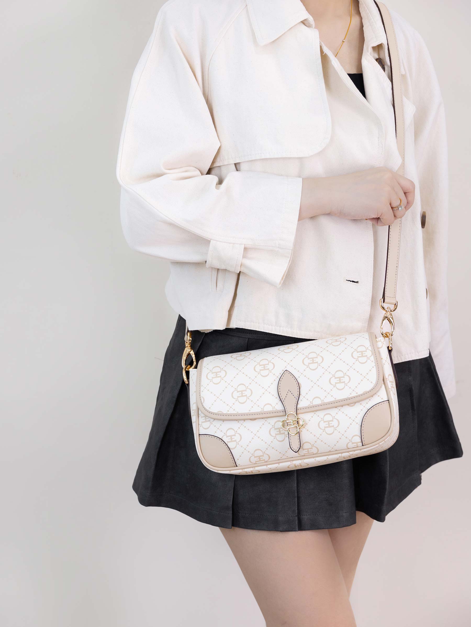 Auryn Fleurie Baguette Bag