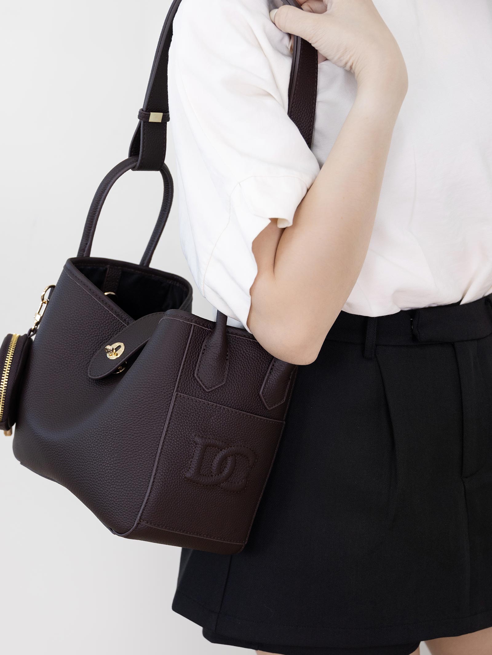 Lajoe Togo Genuine Leather Cellant Bucket Bag