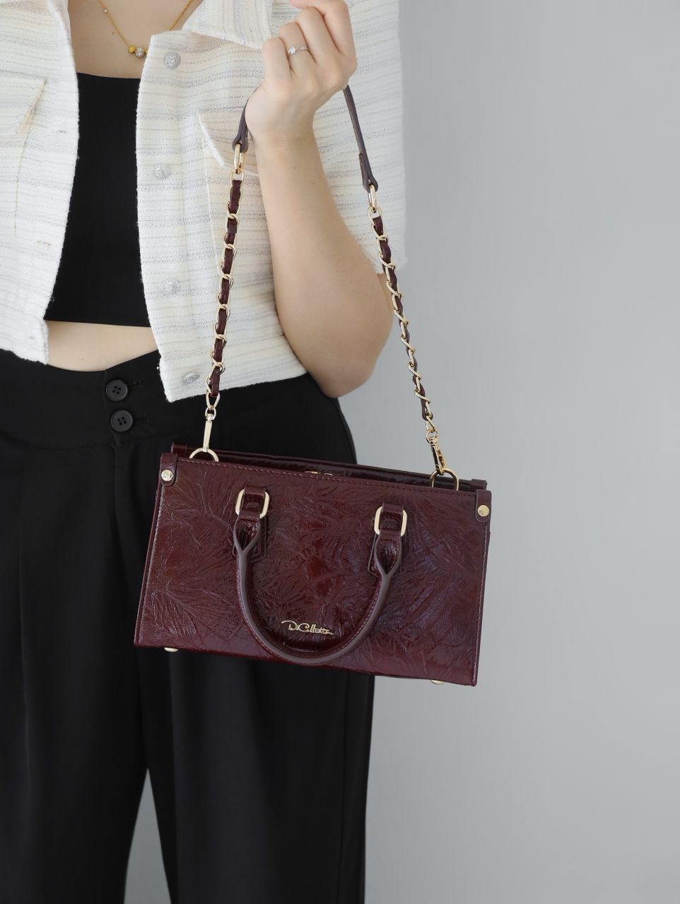 Yuniva East West Tote Bag