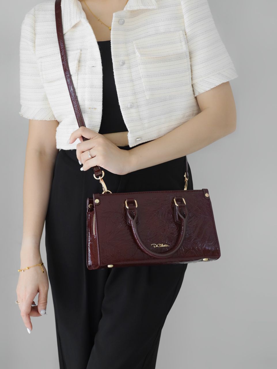 Yuniva East West Tote Bag