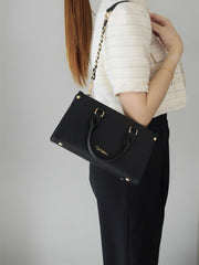 Yuniva East West Tote Bag