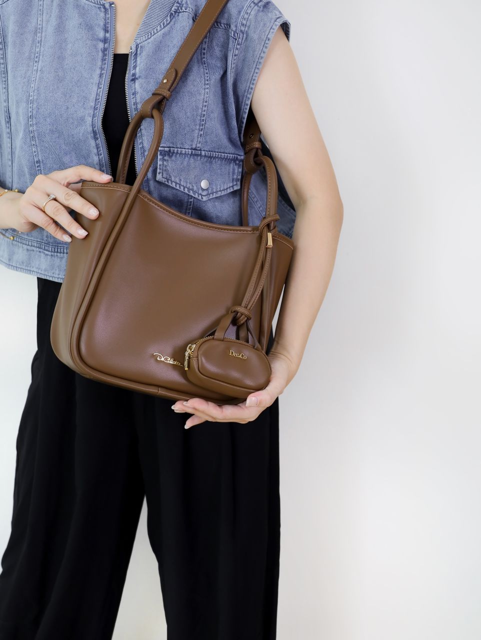 Cluvie Shoulder Bag