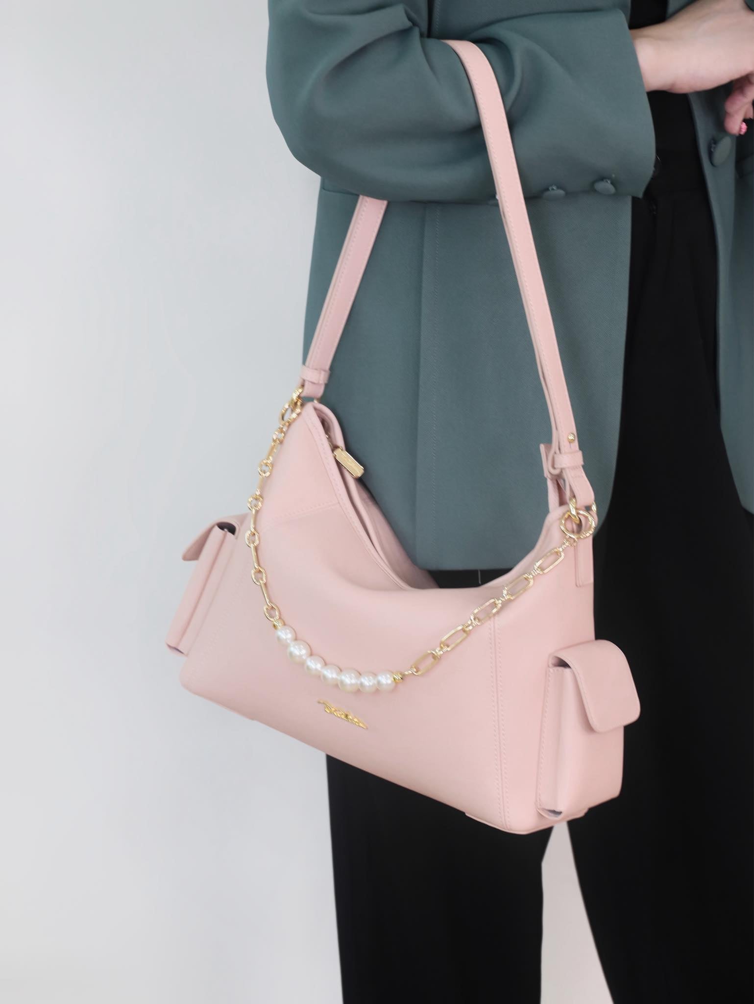 Lovelle Pearly Crossbody Bag