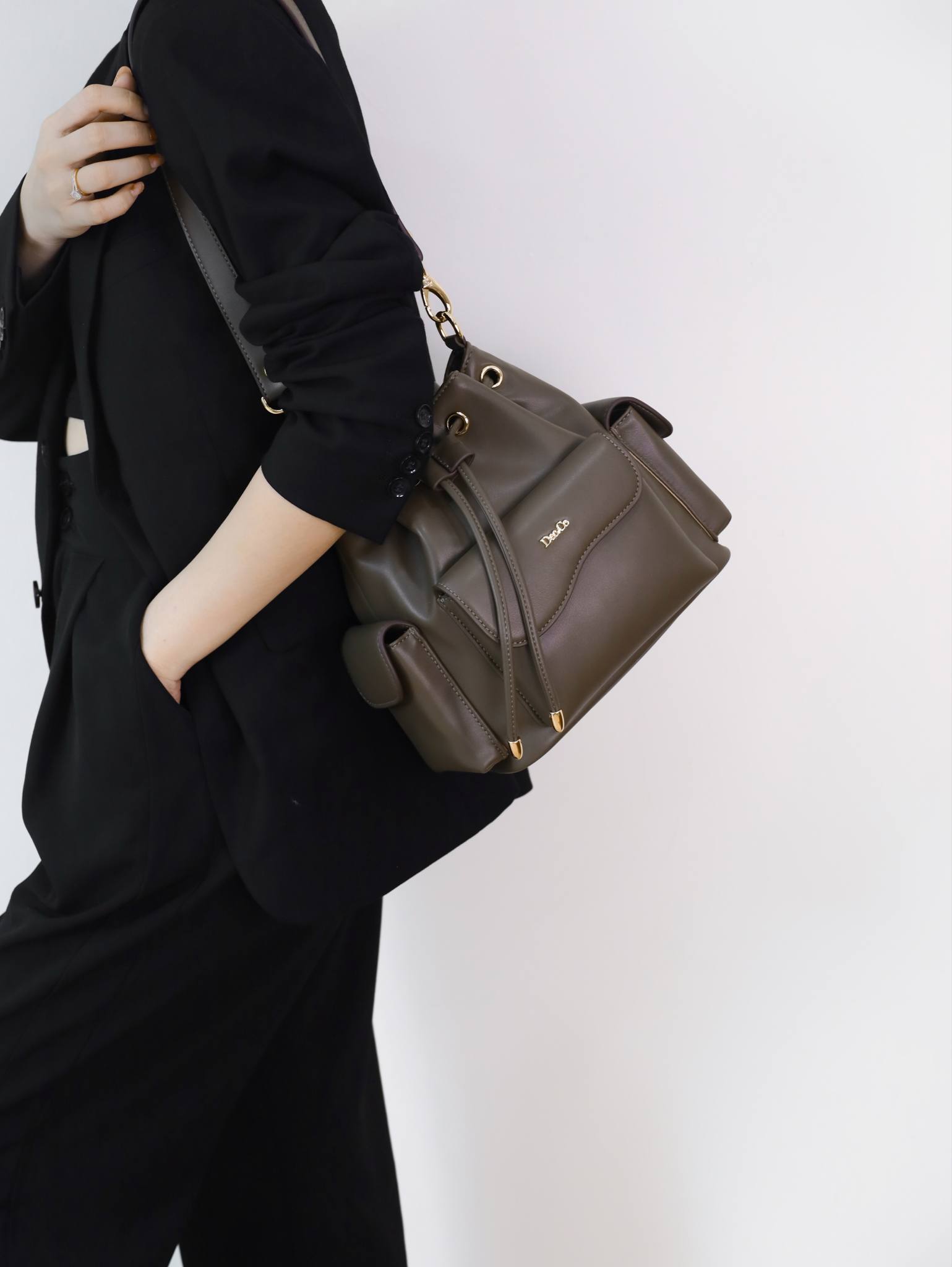 Anelie Multi-Pocket Bucket Bag