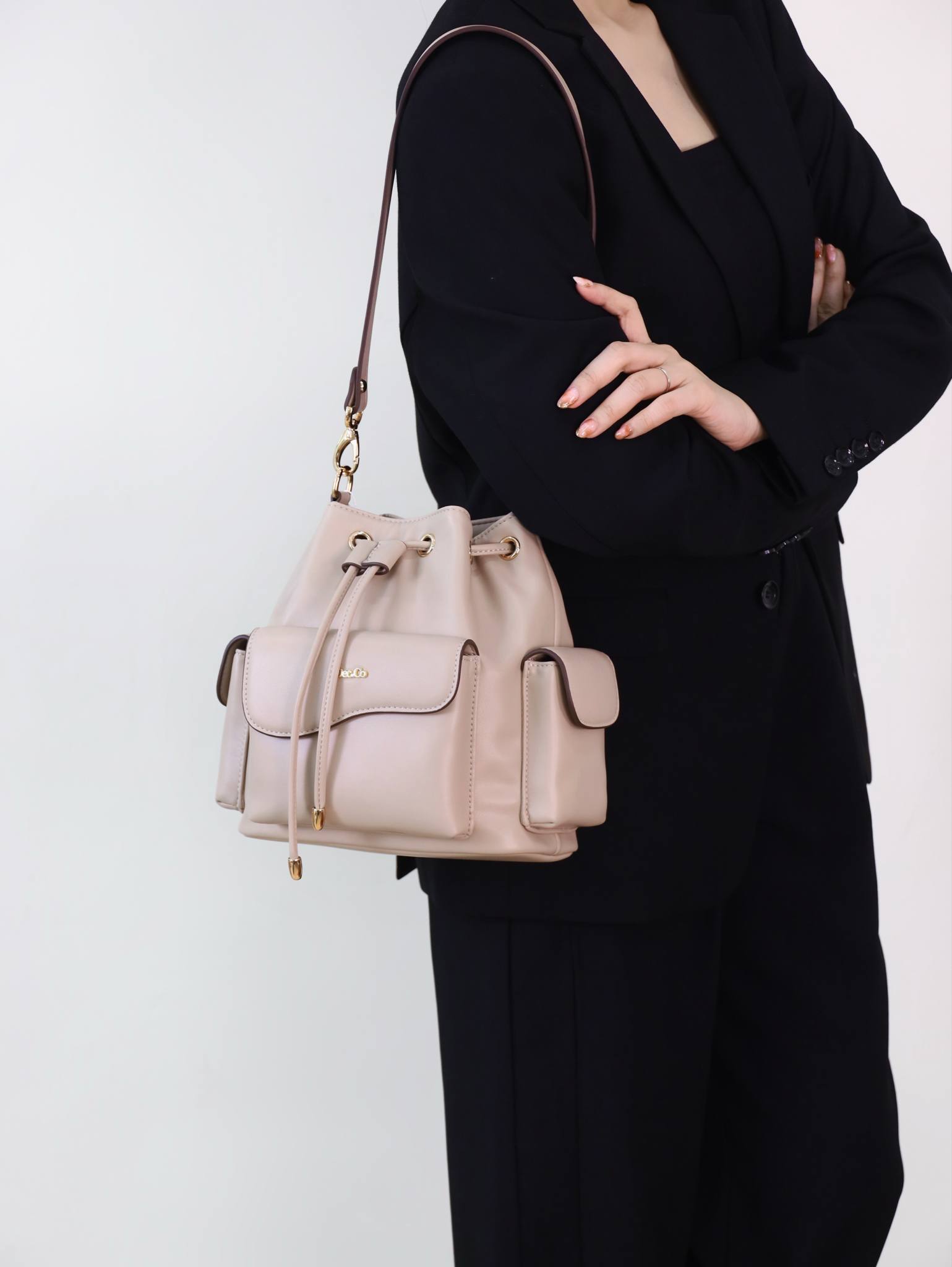 Anelie Multi-Pocket Bucket Bag