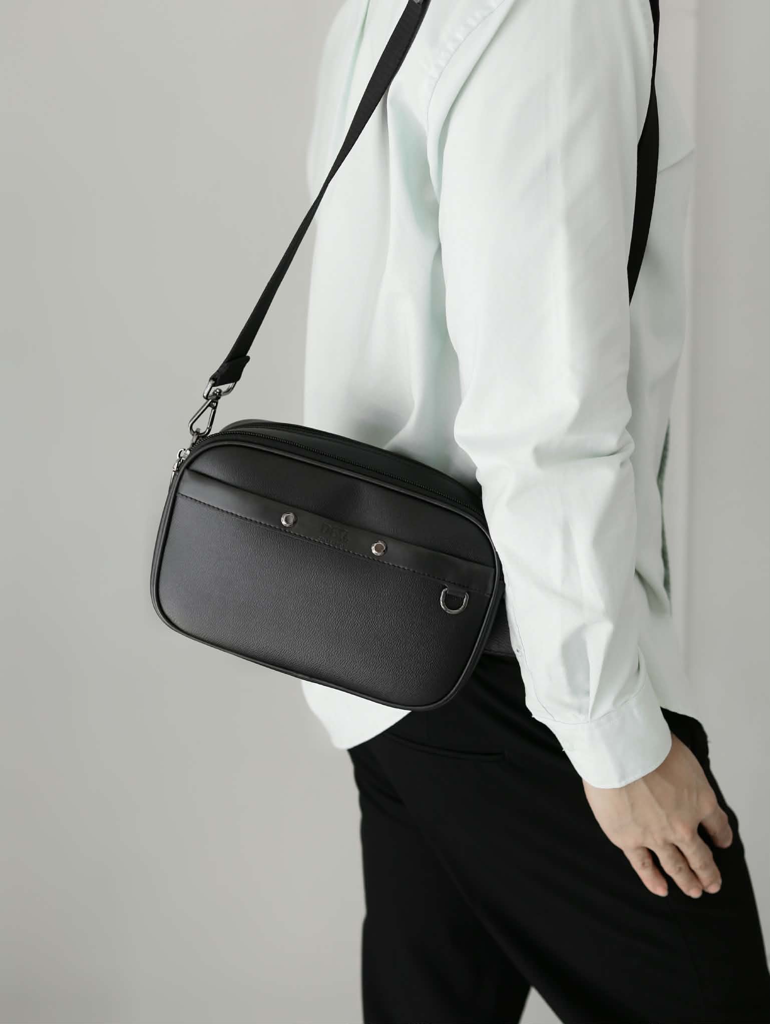 Axton Unisex Camera Bag