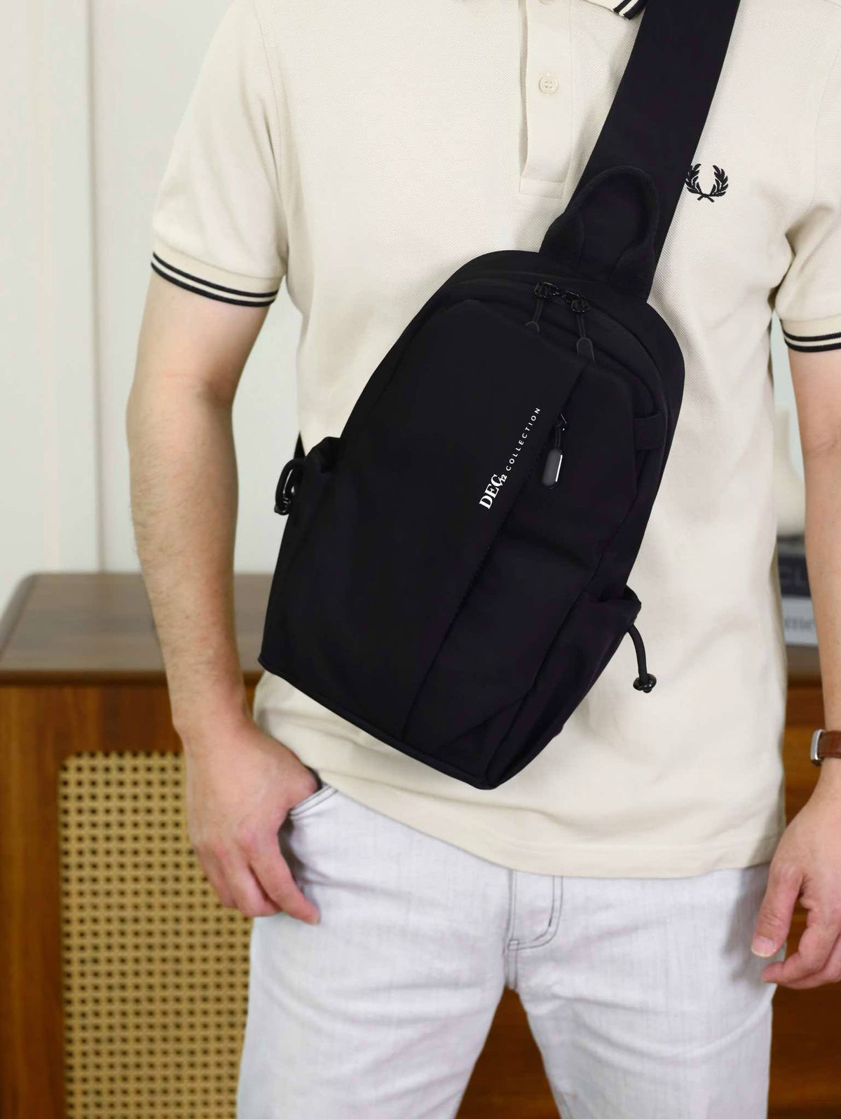 Taeyon Men's Chest Bag